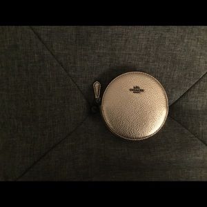 Coach coin zip / gold